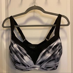 B&W MICROFIBER UNDERWIRE LIGHTLY LINED SPORTS BRA